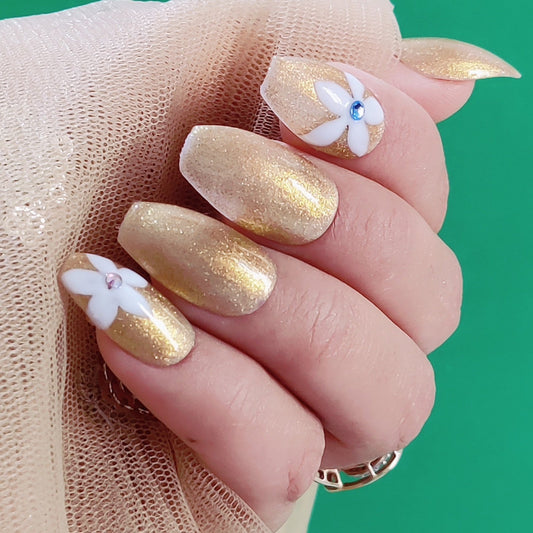 The Golden Girl Press On Nails 1